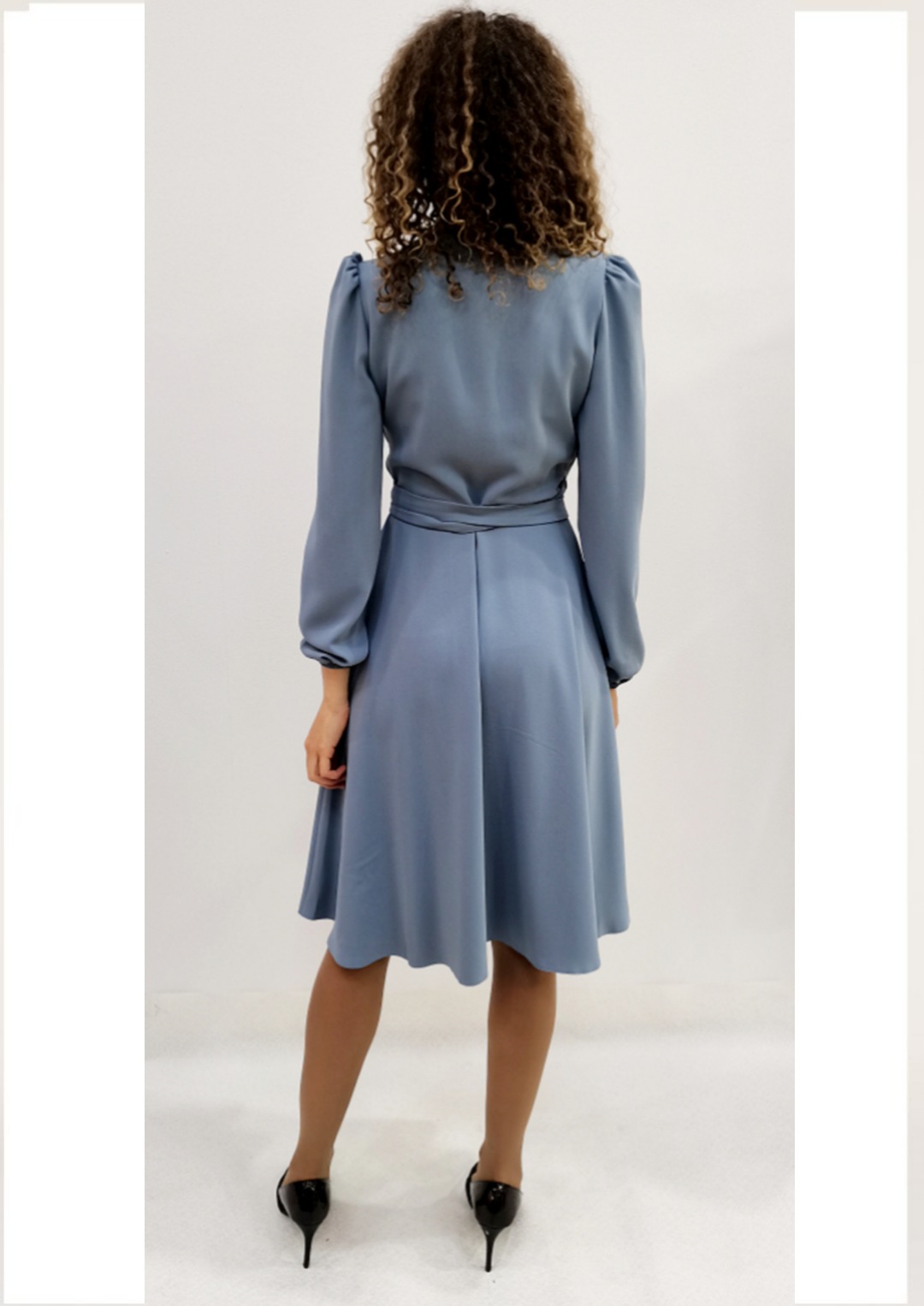 Платье голубое от Колибри в магазине